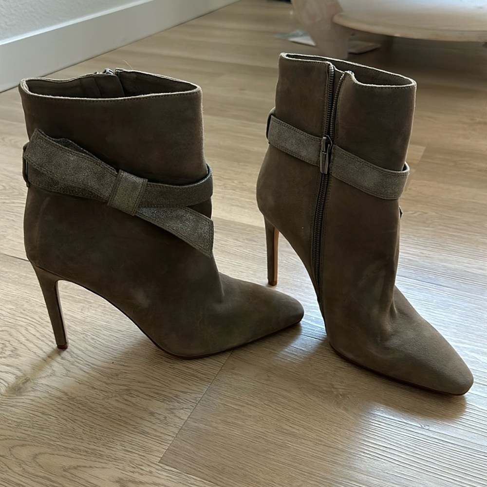 Grayish/Tan Suede with Bow